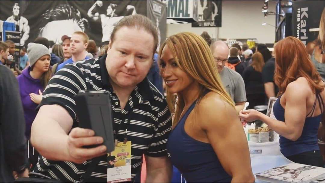 NewWorldMuscle's tweet photo. Me &amp; Karina Nascimento at the Arnold Expo.

#arnold #arnoldclassic #arnoldexpo #physique https://t.co/n3ACx3K6vE