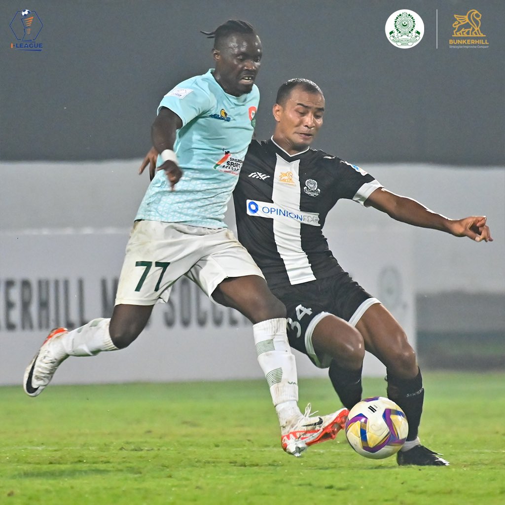 MohammedanSC's tweet photo. No stopping us now – 5 straight wins and counting! 🤩
#JaanJaanMohammedan 💪🏼#BlackAndWhiteBrigade 🤍🖤 #ILeague 🏆 #IndianFootball ⚽ #MDSPSDEC https://t.co/W8nMwOF4wh