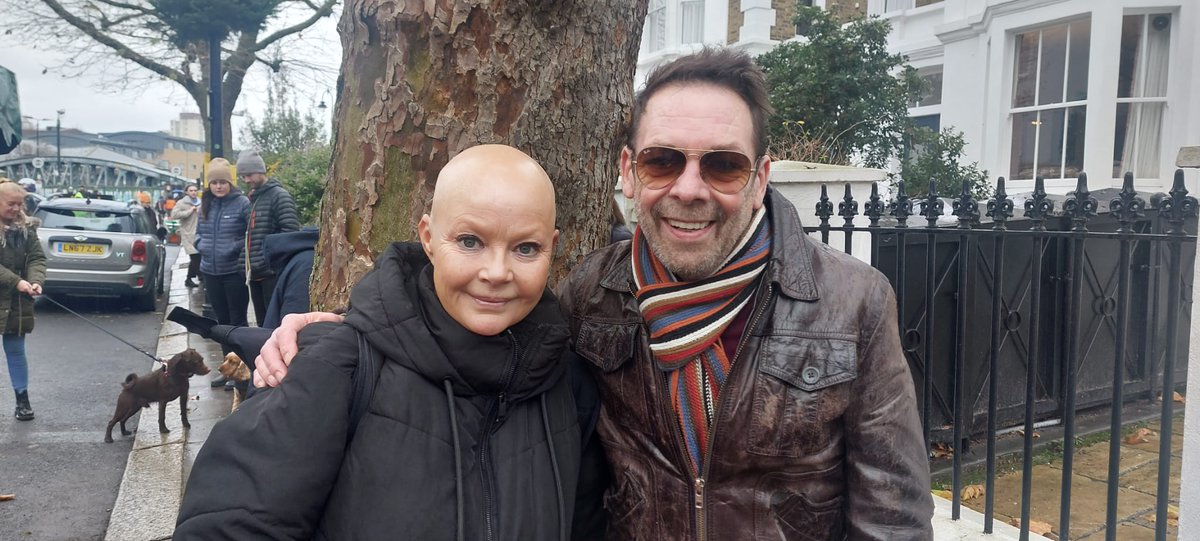 Fab to catch up with @Gailporter <a href="/PHFestivals/">Primrose Hill Festival & Dog Show</a> raising funds for <a href="/Stmarys_PH/">St Mary's Primrose Hill</a> cold weather programme helping those experiencing #Homelessness. Thank you Gail for all you do including supporting <a href="/streetskitchen/">Streets Kitchen</a>! I'll be by #Camden tube tonight 7.30 pm with 🍴🫖&amp; ❤️for our friends!