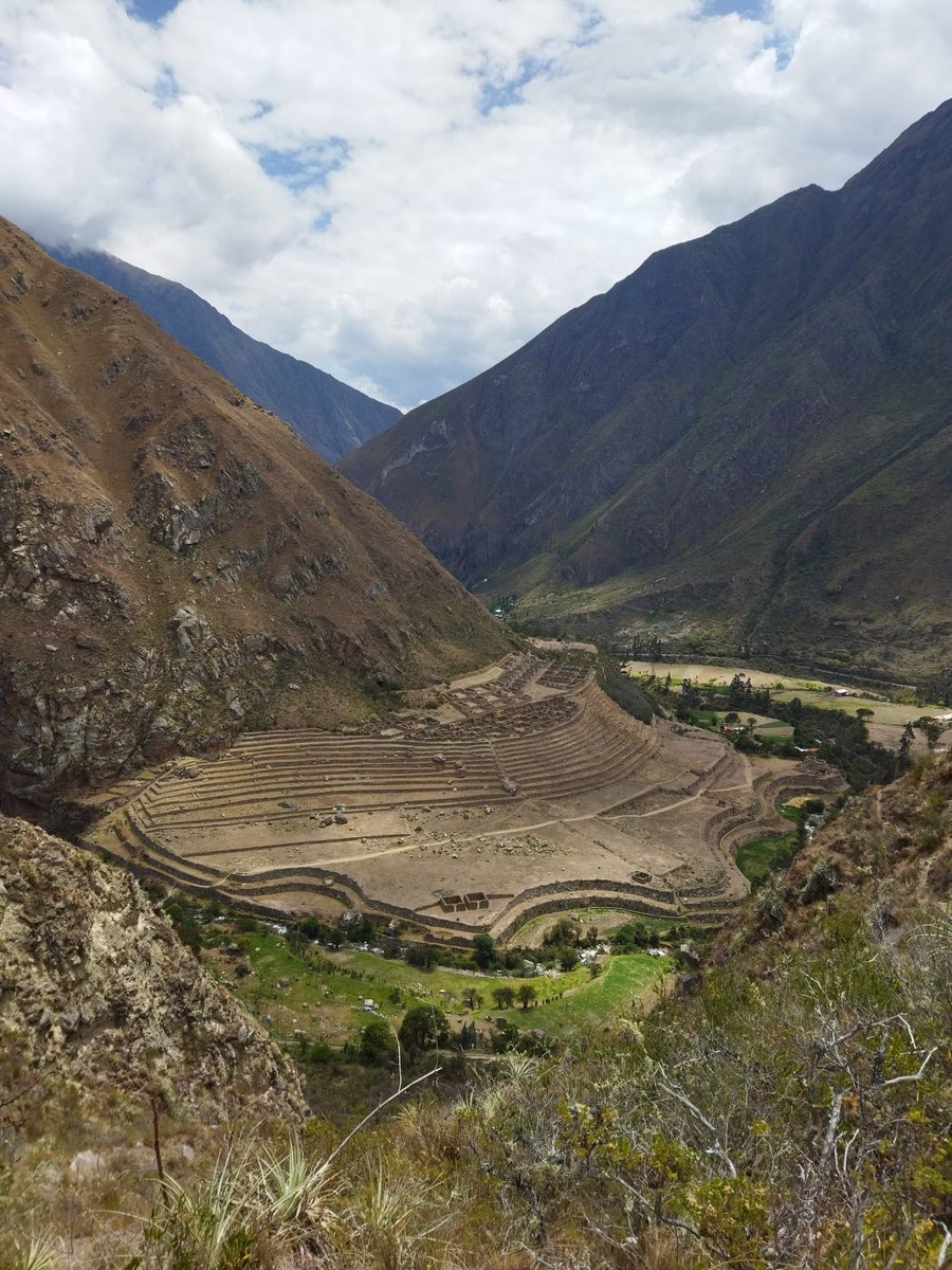 Llactapata or town on a mountainside on the Inca Trail 🇵🇪
#CreateHistory #incatrailhikers 
#AdventureAwaits #cometoperu