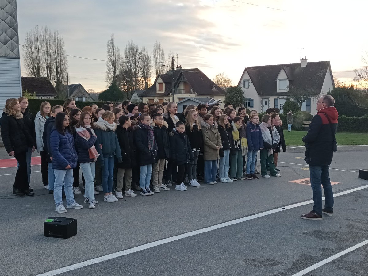 Collège Sévigné tweet media