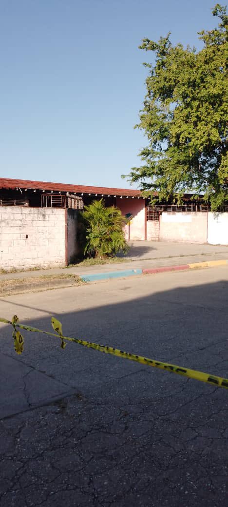 TomasMorilloM's tweet image. En Carabobo estamos monitoreando la manipulación desolada politiquera del régimen que solo responde a intereses personales y partidistas de quienes intentan perpetuarse en el poder.Evidencias indican que fracasaron en su intento.¡El Esequibo es nuestro a pesar de la dictadura! 🇻🇪