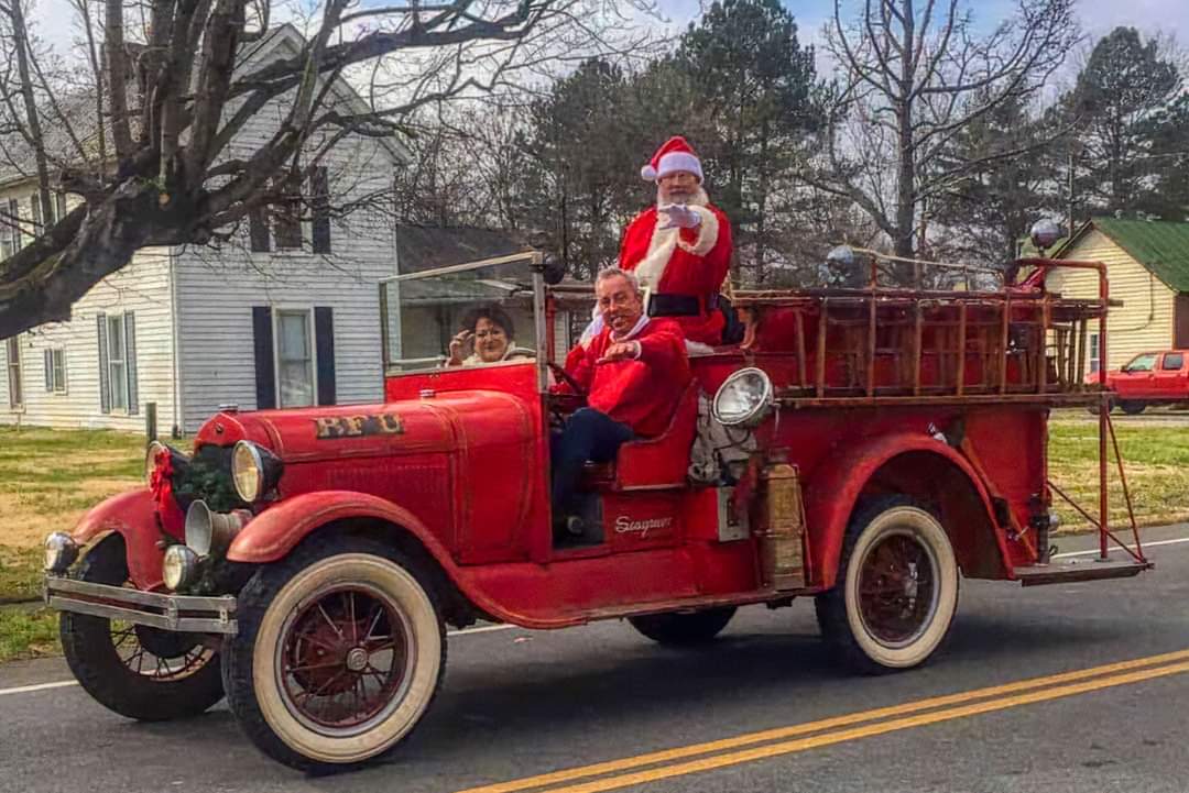 See you at the #Christmas #parade! Today at 2:00 in downtown Cross Plains!