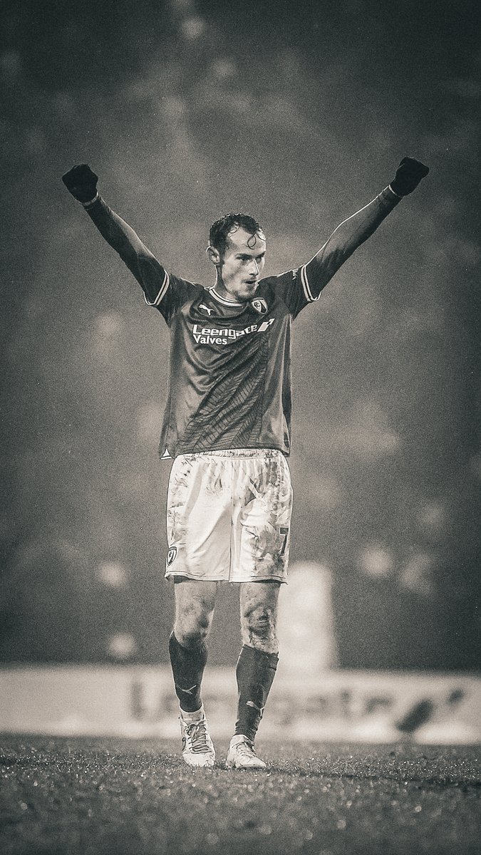 EmiratesFACup's tweet photo. Some new phone wallpapers for you, @ChesterfieldFC fans 😉🤳

#EmiratesFACup https://t.co/bbvoJq8w6v