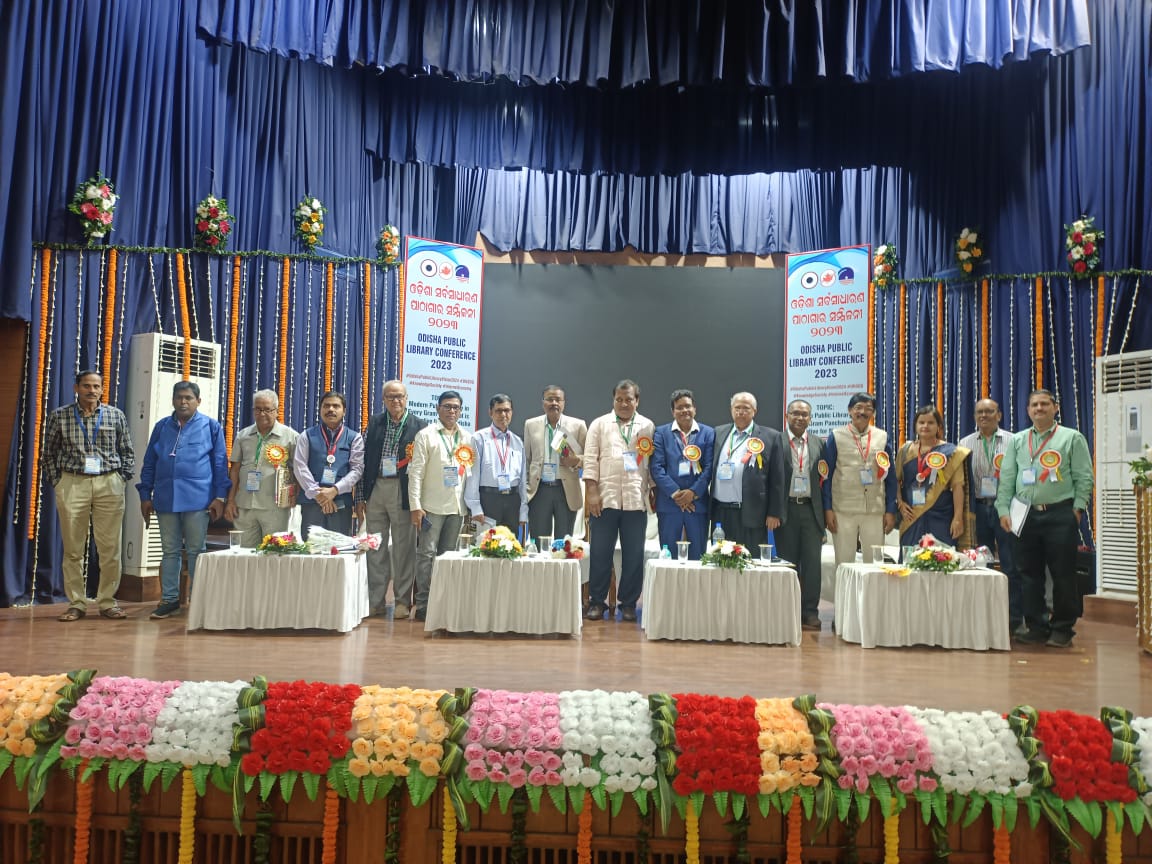 NiraMohapatra's tweet image. Guests &amp;amp; Speakers of the eve of #OdishaPublicLibraryConference 2023 #Library_Movement_Odisha #OPLI #OSA #OdishaLibraryNetwork #OdishaPublicLibraryVision2024
@CMO_Odisha @MoSarkar5T @Culturedeptt @PRDeptOdisha @cpbbsrctc @Lib_Movement_OD @OdishaSocietyNA @OLA_BBSR