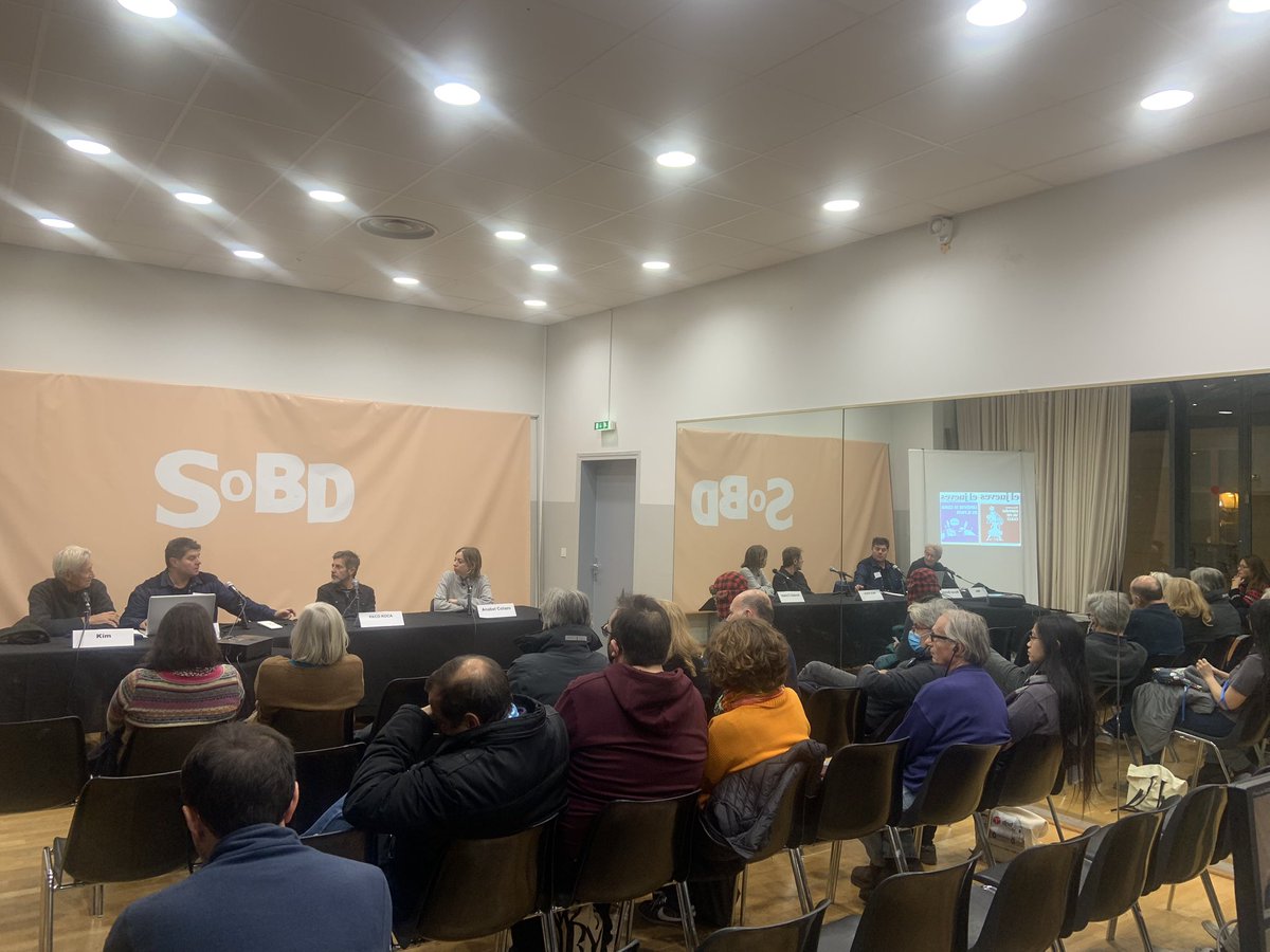 ph3lix's tweet photo. Cuarta mesa redonda de #SoBD, sobre las influencias de Kim, Paco Roca y Anabel Colazo https://t.co/qaTOsoVlHF