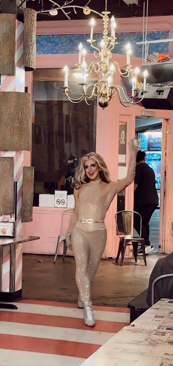 trentastic_'s tweet photo. ✨I’m Tiffany Epiphany✨
IG: tiff.epiphany
#dragrace #dragqueen #atxdrag #AustinTexas #DragRace https://t.co/oAhZAT2Qwr