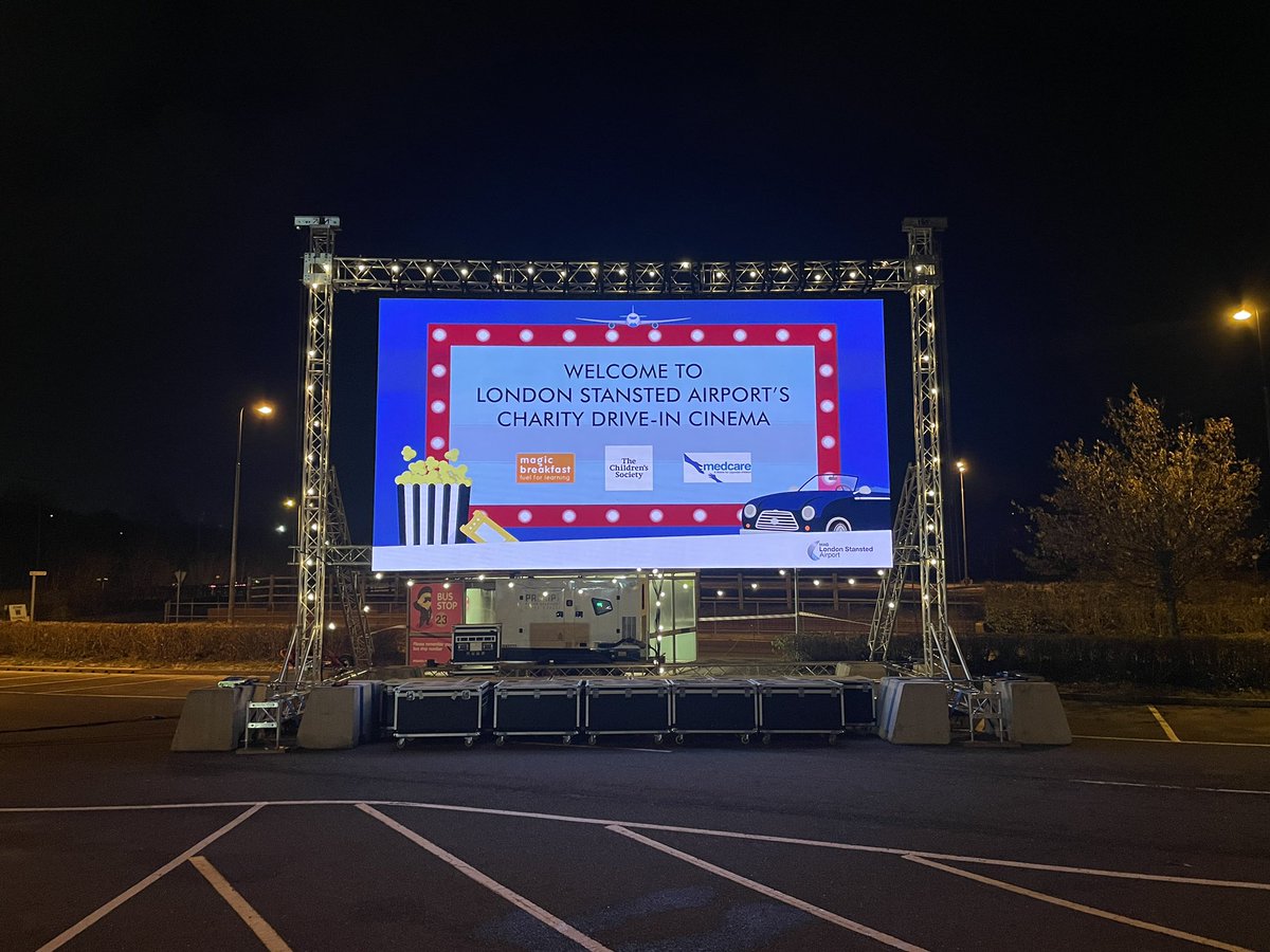 HighRiseproject's tweet photo. Twitter HELP US please RT - we are running a series of #drivein #cinema at @STN_Airport if you manage to know someone flying from or too Stansted. TAKE A PHOTO IF YOU SEE IT AND SEND IT US. #share #rt #viral #help #twitterhelp https://t.co/YvUiWyZZig