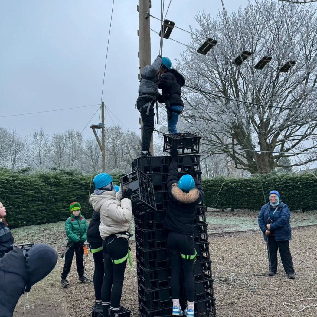 SseYouthservice's tweet photo. Young people from #Rothwell and #Ardsley & Robin Hood wards have enjoyed a very cold but brilliant weekend residential to @CarltonLodge1 Activity Centre.
Well done & thank you to everyone this weekend, especially in the snow! ๐ฅถ
Funded by Outer South Housing Advisory Panel. https://t.co/FpgQo9qJF3