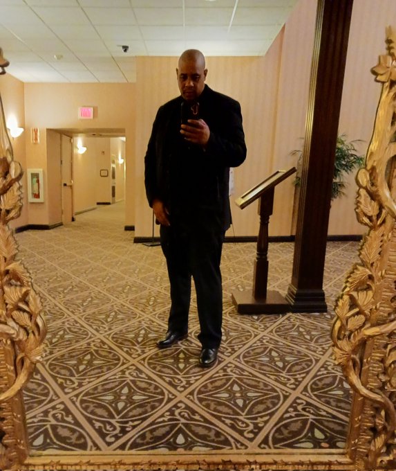 Mullah Marvailloso Dip in black #flyguy #ladiesman https://t.co/CXfXv5gHb6<a href="/tag/flyguy"class="tags">#flyguy</a><a href="/tag/ladiesman"class="tags">#ladiesman</a>