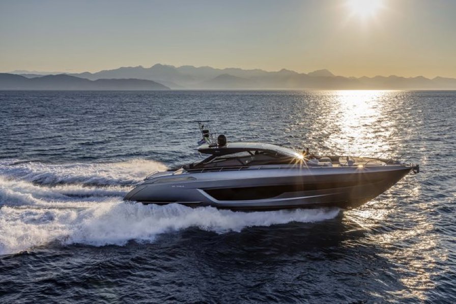 Italydeluxe's tweet photo. Yachting #luxury #lifestyle https://t.co/C6RcmtzkBV