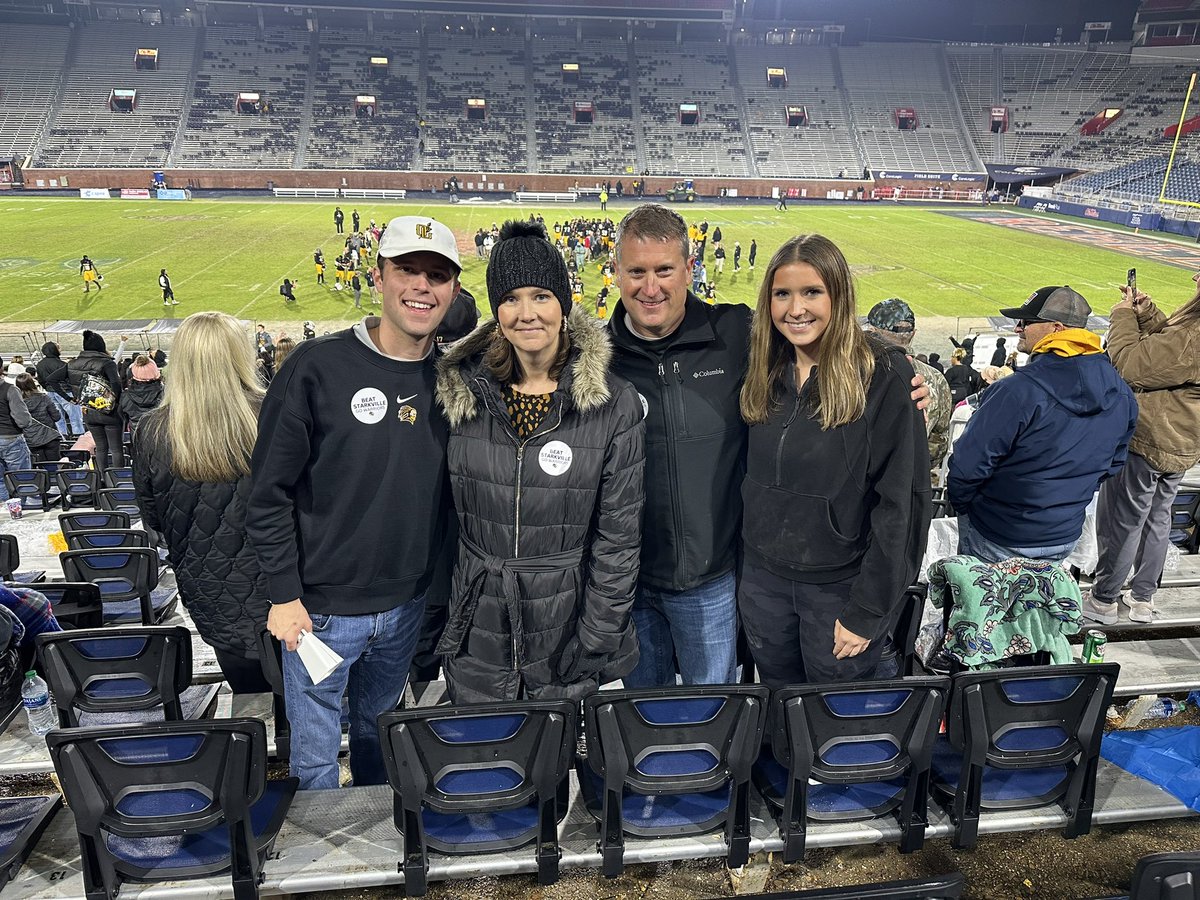 connor_gib04's tweet photo. So proud of my Alma Mater on winning the first ever 7A State Championship last night. Always, #OGuKnow!
@ogwarriorsfb https://t.co/DbNQu13q2B