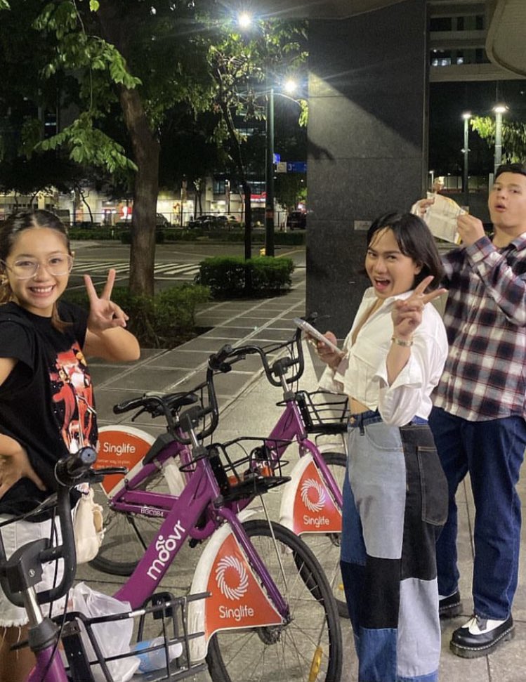kaodorable's tweet photo. night bikerist 🚴‍♀️ https://t.co/0rBuI0HTZS