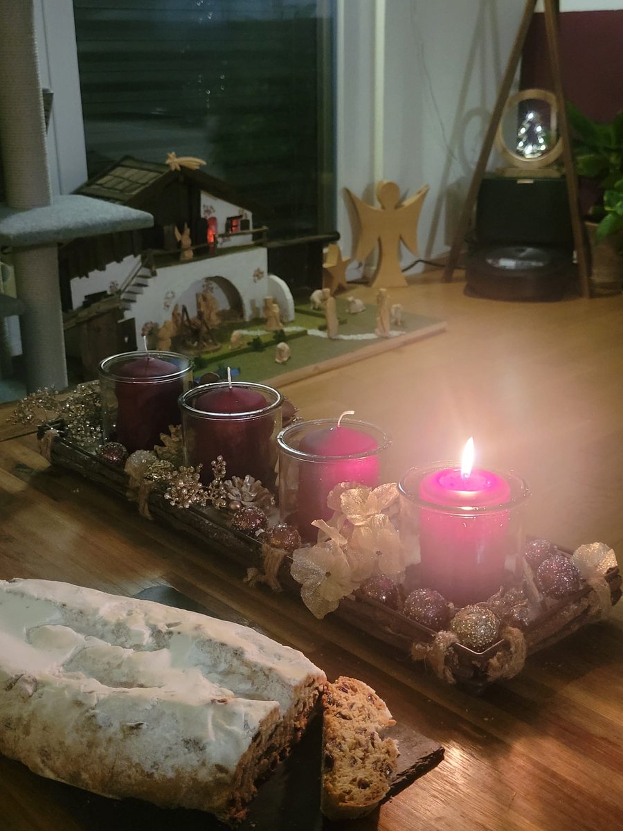 SeeeuleCharter's tweet photo. Wir wünschen euch allen einen schönen 1. Advent. 

#Advent #1.Advent #adventszeit #adventskranz #weihnachtszeit #adventssonntag #weihnachtsstimmung #weihnachtenamsee #weihnachtenamseeufer #seeeulebodenseecharter #seeeule🦉 #seeeulen #seeeule https://t.co/AHae4cYHMx