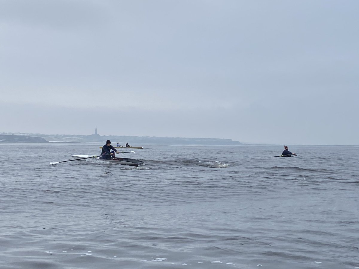 markhyson's tweet photo. Great weekend coaching senior GB Beach Sprint athletes and then a taster session for some local (and not so local) senior and junior rowers. 
@kimormston01 @kosullivan2012 @TynemouthRC #GBCoastalScullingAcademy @BritishRowing https://t.co/nX832Tmdeg
