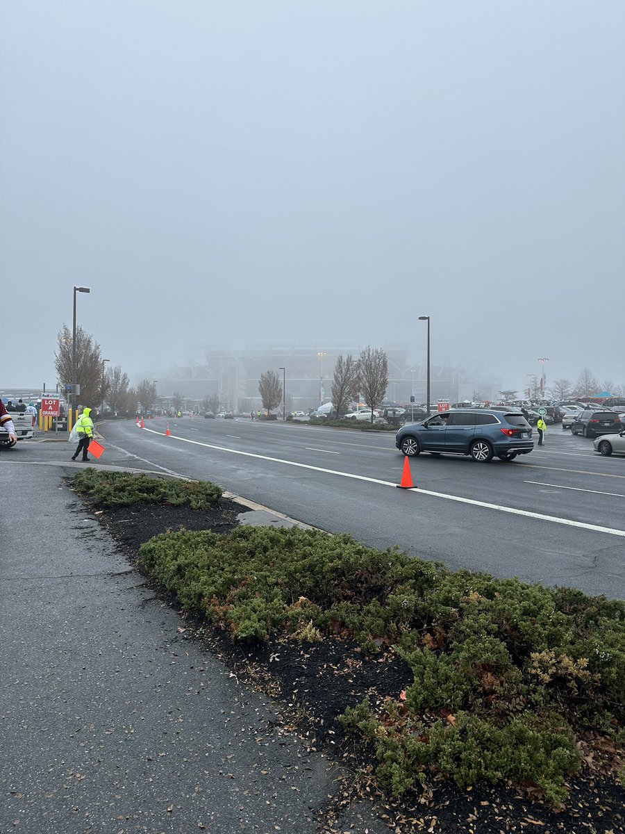 RealGraceShines's tweet image. Welcome to the Fog Bowl #FinsUp #MIAvsWAS