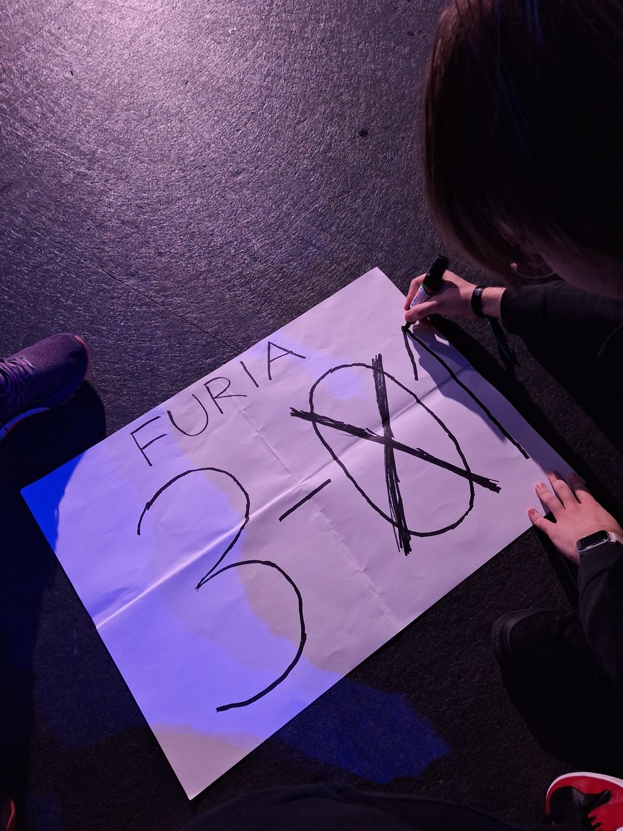 Lenzku_'s tweet photo. Well shit... https://t.co/HYadvg7zoE