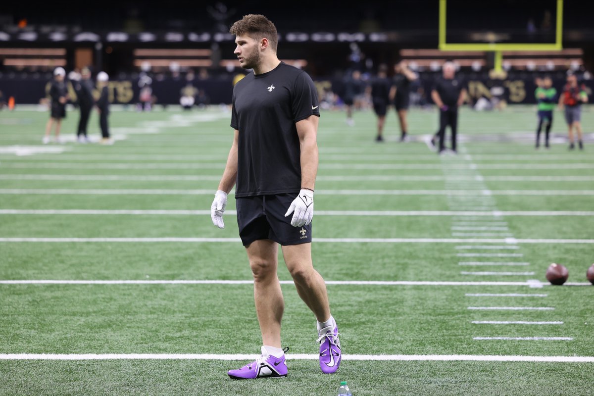 NFL's tweet photo. .@fhmoreau battled Hodgkin's Lymphoma earlier this year.

Now, he represents the cause closest to his heart. ❤️ #MyCauseMyCleats https://t.co/0aP3l3UpZ8