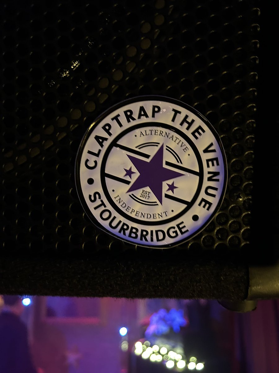MattSmithWlv's tweet image. Last night’s fab @RobotradioB at @claptrapvenue 👍🏻🤘🏻🍺🎸
