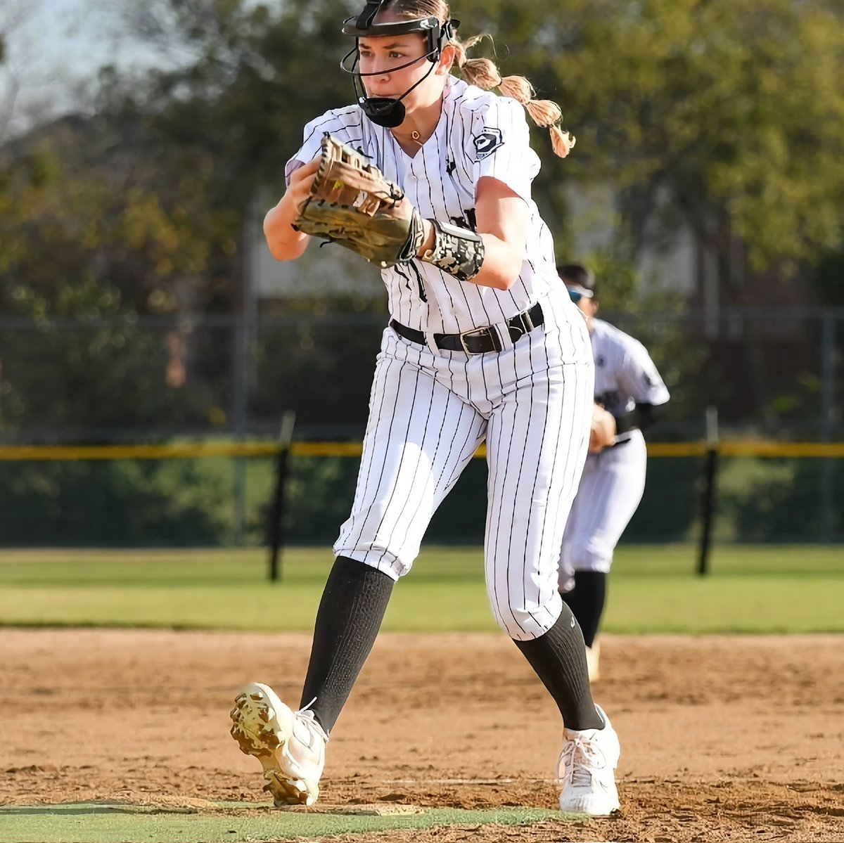 AvaEspinoza2027's tweet image. The fall season was great. I feel like I've grown since summer. 
I have finals coming up and Christmas, then high school tryouts start on my birthday, Jan 12th🎂😅 Let's goooo!!! #Dontsuck #NewProfilePicture