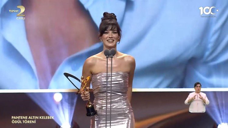 #PanteneAltınKelebek "EN iyi kadın oyuncu" ödülünü #PınarDeniz kazandı 👏 #Yargı