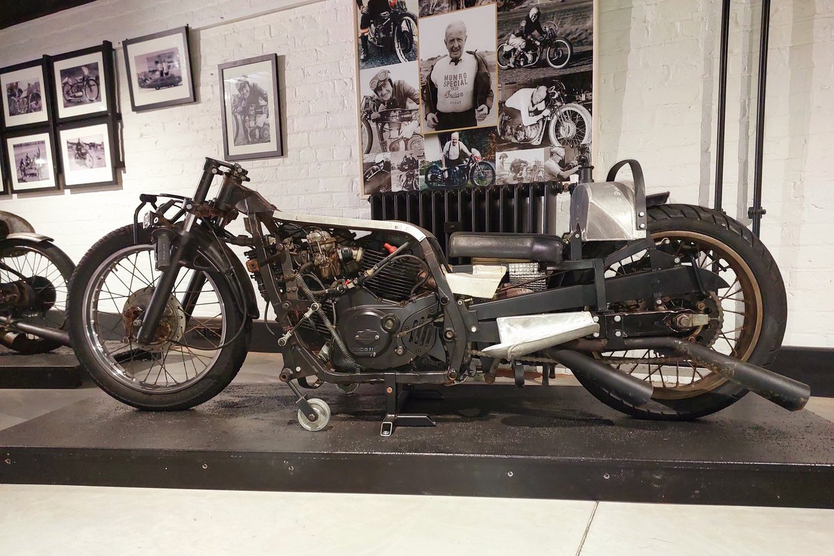 AndrsGo73673544's tweet photo. @vividcloudofwat In the motorcycle museum in Invercargill is its incredible history https://t.co/DzUmtVCcBX