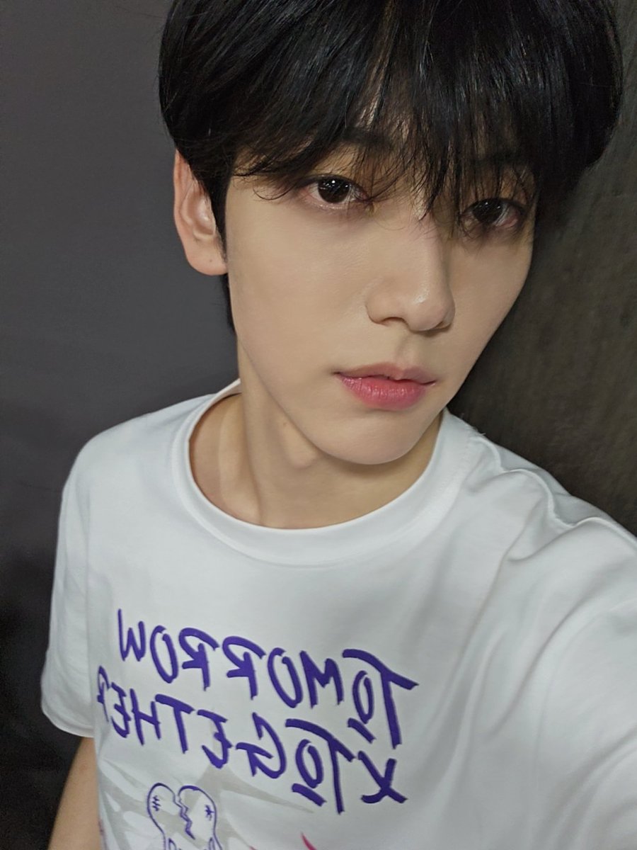 TXT_members tweet picture