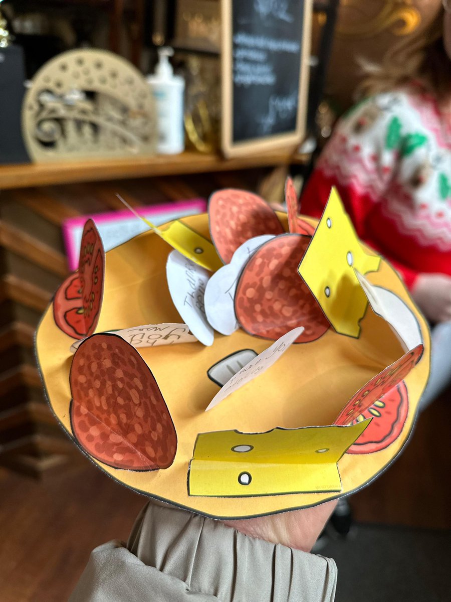 doughpizza_'s tweet photo. The kind of thank you cards we live for! 🍕
Emiliano ran a workshop at a local school this week and this was the card the children made as a thank you 🥰
#pizzamaking #pizzaworkshop #pizzaislife https://t.co/wSQhkovDcc