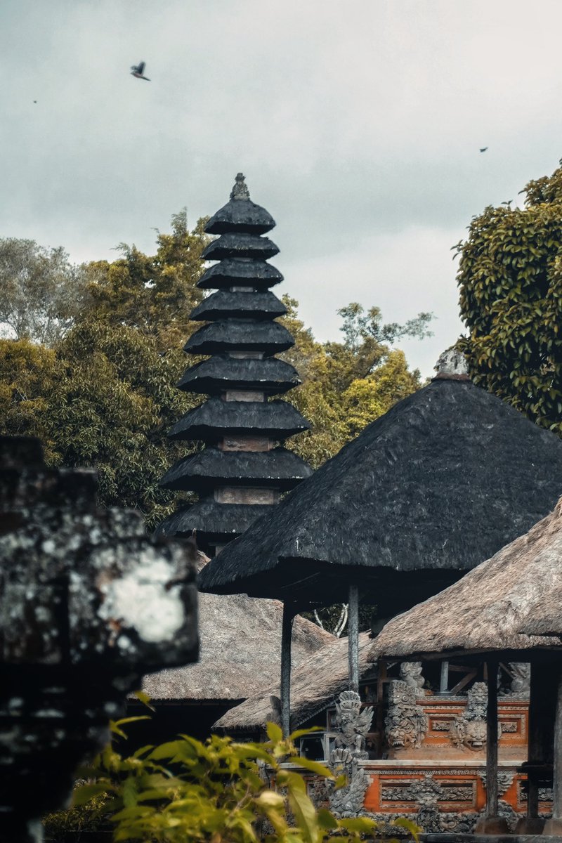 🛕🕉️🙏🏽
Bali temple #Bali #Mengwi #Temple

instagram.com/p/C0ZhhNDIchv/…