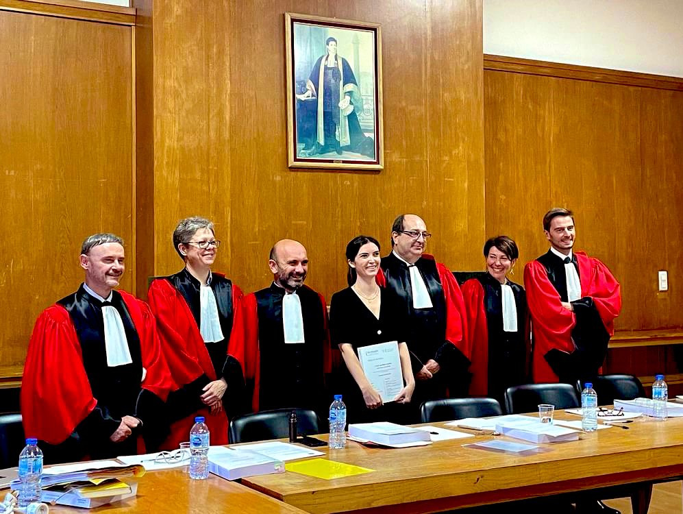 Alexandra Bouscavert (@alexandrabscvrt) on Twitter photo Fière et heureuse d’être désormais docteur en droit 😇 Vive le doctorat ! @univamu <a href="/ldpsc_aix/">LDPSC (EA 4690)</a> Fière et heureuse d’être désormais docteur en droit 😇 Vive le doctorat ! @univamu <a href="/ldpsc_aix/">LDPSC (EA 4690)</a>