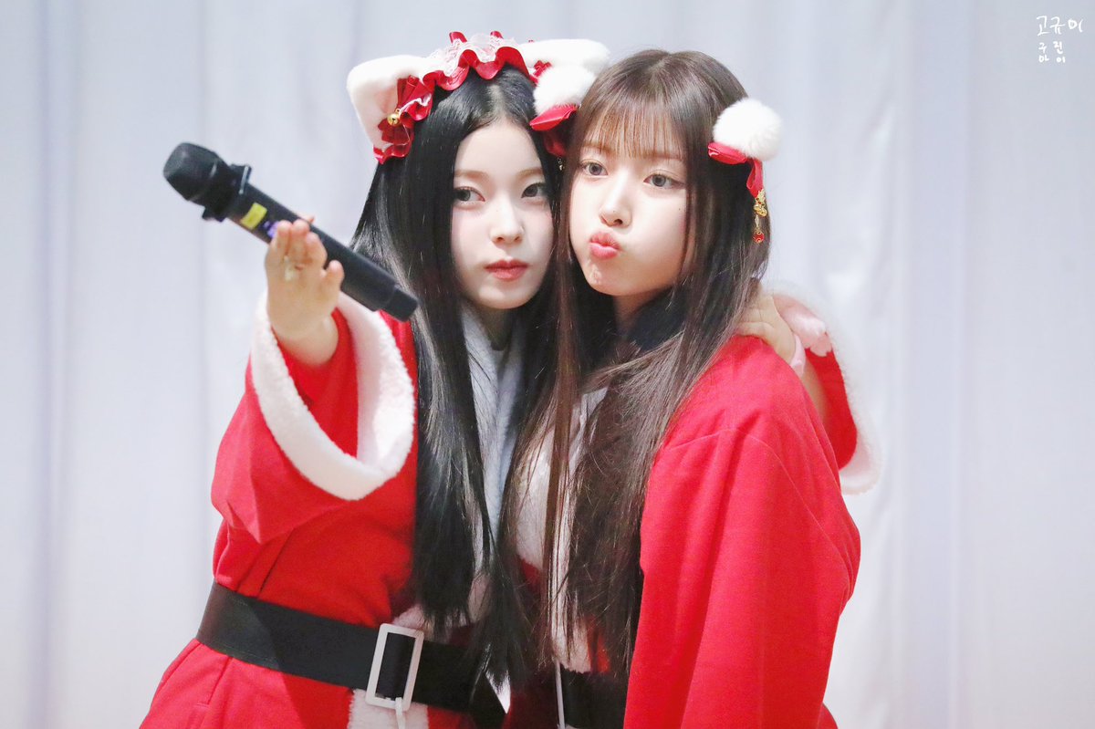 231202 HQ

🐱🐶🎄

#KYUJIN #규진
#JIWOO #지우
#NMIXX  #엔믹스