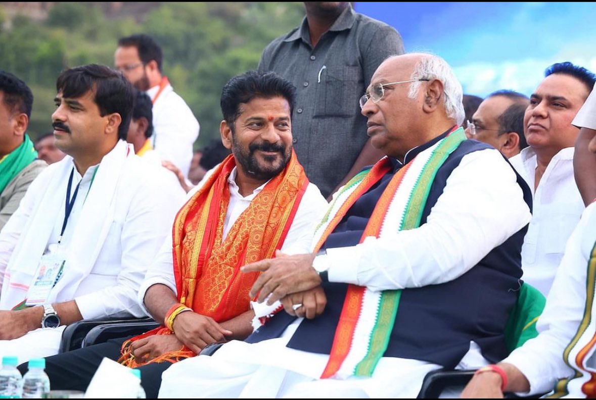 Dilipreddy02's tweet photo. Congratulations @revanth_anumula waiting for CM oath ceremony🔥🔥🔥 https://t.co/o55cVyEHU5