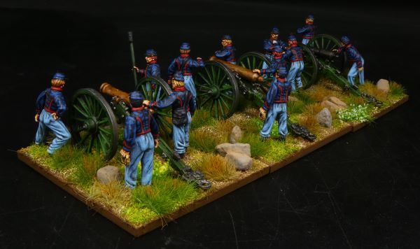 Axebreaker10's tweet photo. Finished some artillery to add to both my Rebs and Union forces as I needed some more.
#ACW #HistoricalWargaming #Redoubt Miniatures #Perry Miniatures #28mm #FOB https://t.co/53IwY4OLLa