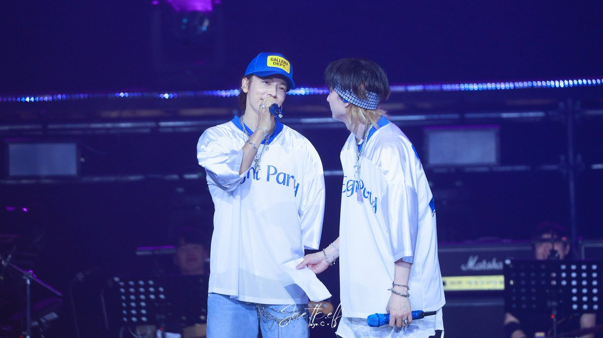 blackipop's tweet photo. 06.2023 DElight Party Seoul🇰🇷
Remember the DElight Party that is coming to an end
#슈퍼주니어DnE #SUPERJUNIORDnE  
#슈퍼주니어 #SUPERJUNIOR
#은혁 #EUNHYUK #동해 #DONGHAE  
#DElight_Party https://t.co/NsQka0h8N4