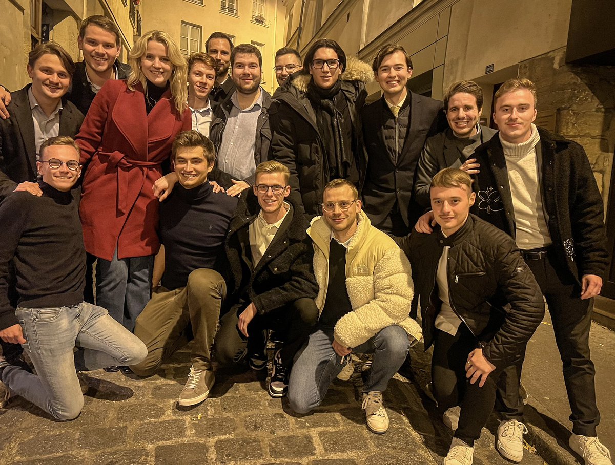 arthurpietrzak_'s tweet photo. ✅ Fier d'avoir été présent à la soirée des Jeunes Républicains, aux côtés de mes amis Nordistes et du Pas-de-Calais !

➡️ Merci à @GuilhemCarayon et à son équipe pour l’organisation de cet événement ! https://t.co/XuufXxgMyI