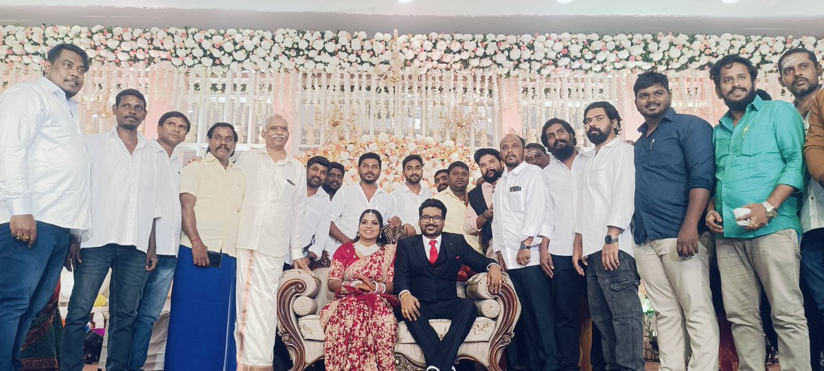 PvDMKITWING's tweet photo. சென்னை கிழக்கு மாவட்ட (மு) தகவல் தொழில்நுட்ப அணி ஒருங்கிணைப்பாளர்,
என்றும் என் அன்பு அண்ணன்
@HemanthAnna_DMK Vs அண்ணி திருமதி #Sanjana அவர்களின் திருமண வரவேற்பு விழா நேரில் கலந்து கொண்டு வாழ்த்துக்கள் தெரிவித்து மகிழ்ந்தோம்..!
#Congratulations_Anna https://t.co/InCShoJMpZ