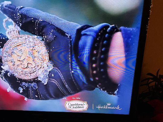 jewelsforhopect's tweet photo. Thank you @IamWillKemp !! you two are so cute together, I love her too. I hope you make more movies with her. Sending hugs your way. @hallmark #hallmarkchristmas #kempers #ACS #smallbusiness #givesback #mens #unisex https://t.co/eclsBzyC8s https://t.co/KP2q1n1vYY