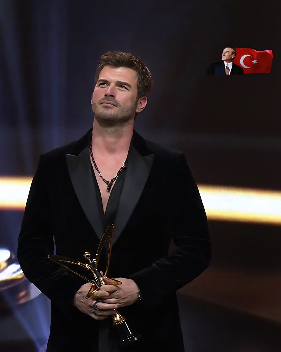 100. yılda herkes atatürk olurken asıl olması gereken kişi olamayınca onun planladığı o kare