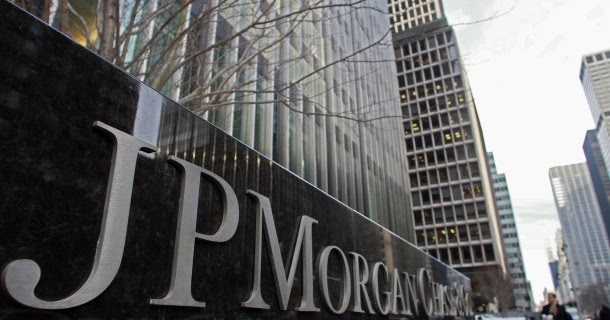 EconMatters's tweet photo. New Post: Disaster Is Just A Bank Run Away: U.S. Banks Are Sitting On $650 Billion In Unrealized Losses https://t.co/rEnC1KtHxK https://t.co/dleo6jQr7f