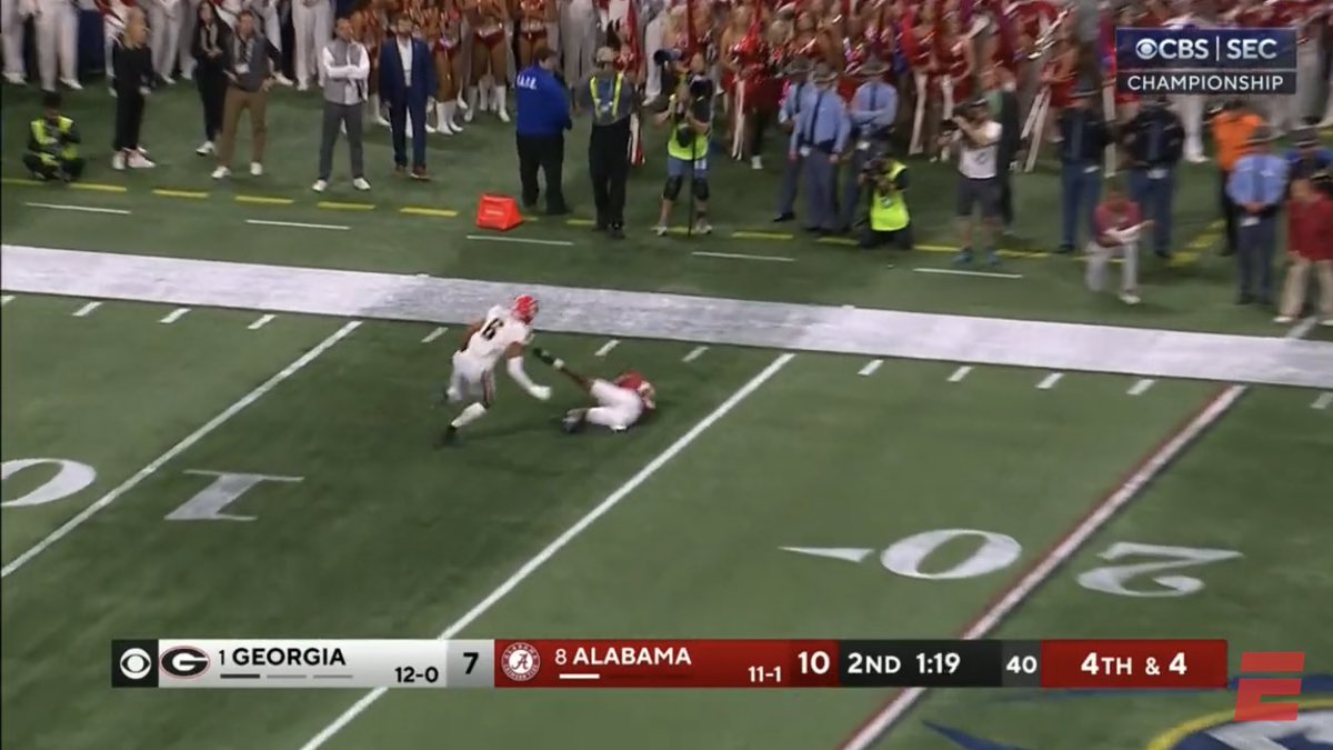 skinnydawg10's tweet image. Btw the east 14 yrd line in Mercedes Benz is fucking cursed