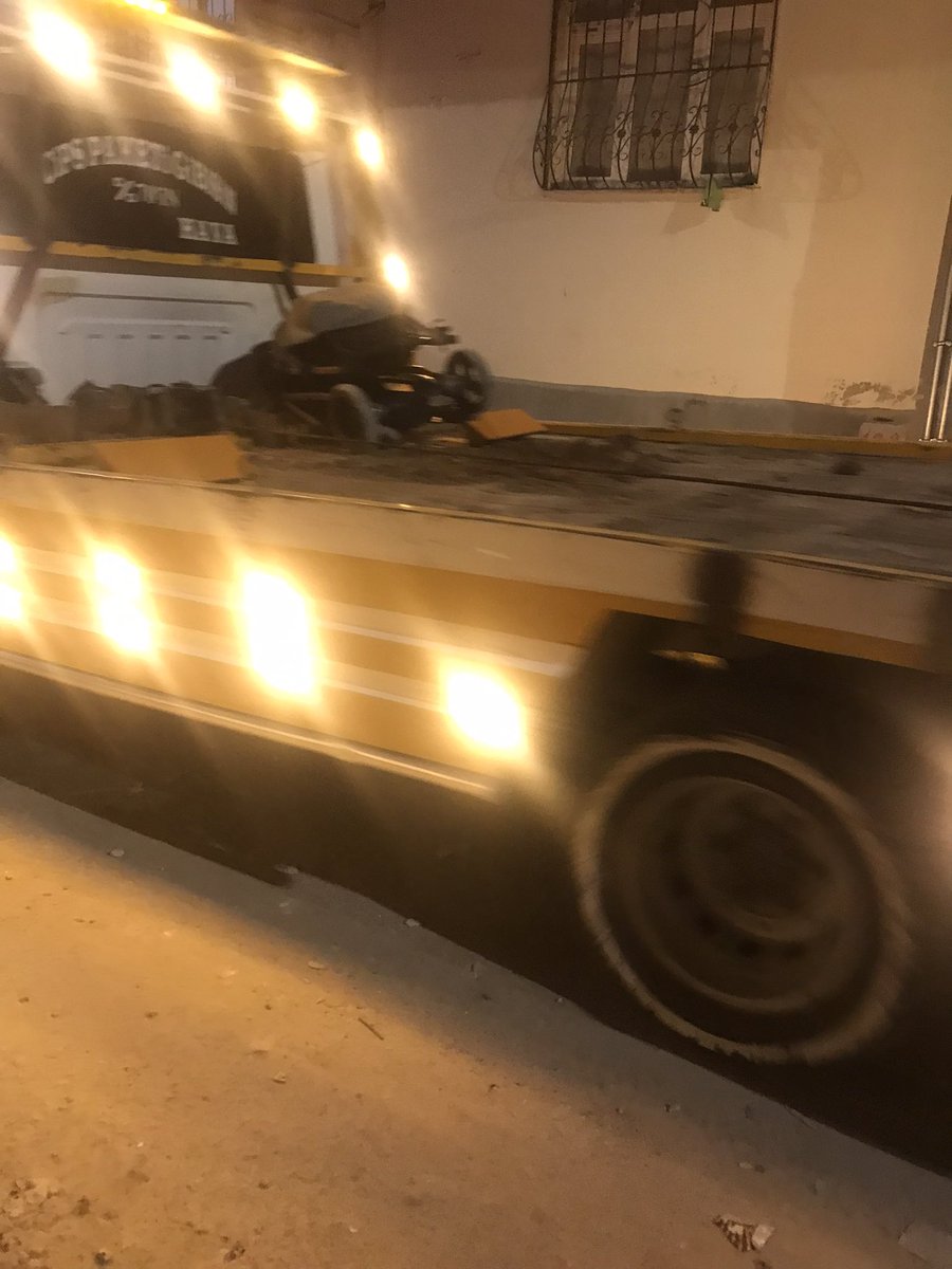 Öyle her önüne gelen ehliyet alırsa…kim bilir ne yapmış yanlış park mı yapmış ne yapmış Allah bilir