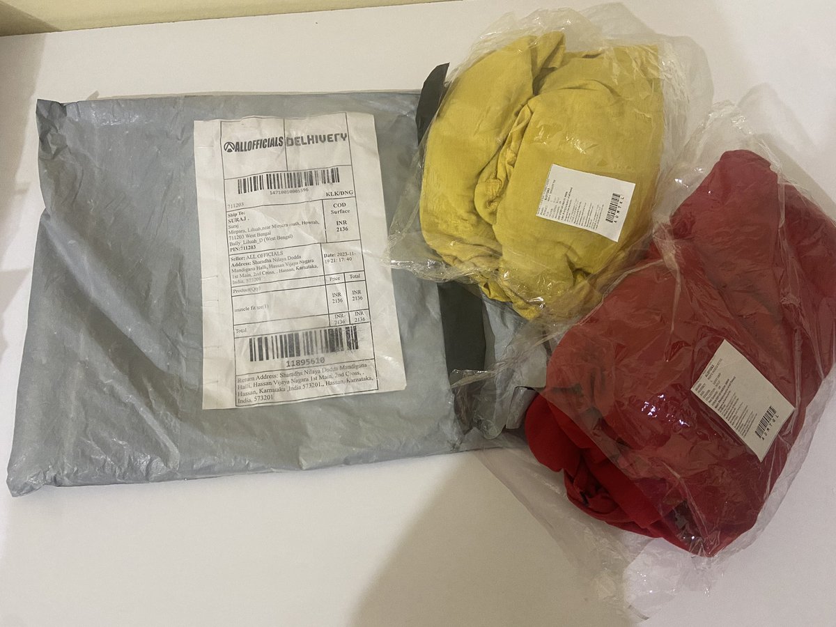 allofficialsind's tweet photo. What the hell is happening, @delhivery started new scam now!! this package was canceled by customer he was out of town we sent 3 t-shirts in return we received some other product. Our package was opened  and stolen by delivery guy. AWB-14710010005596 https://t.co/WBLiFrLToe