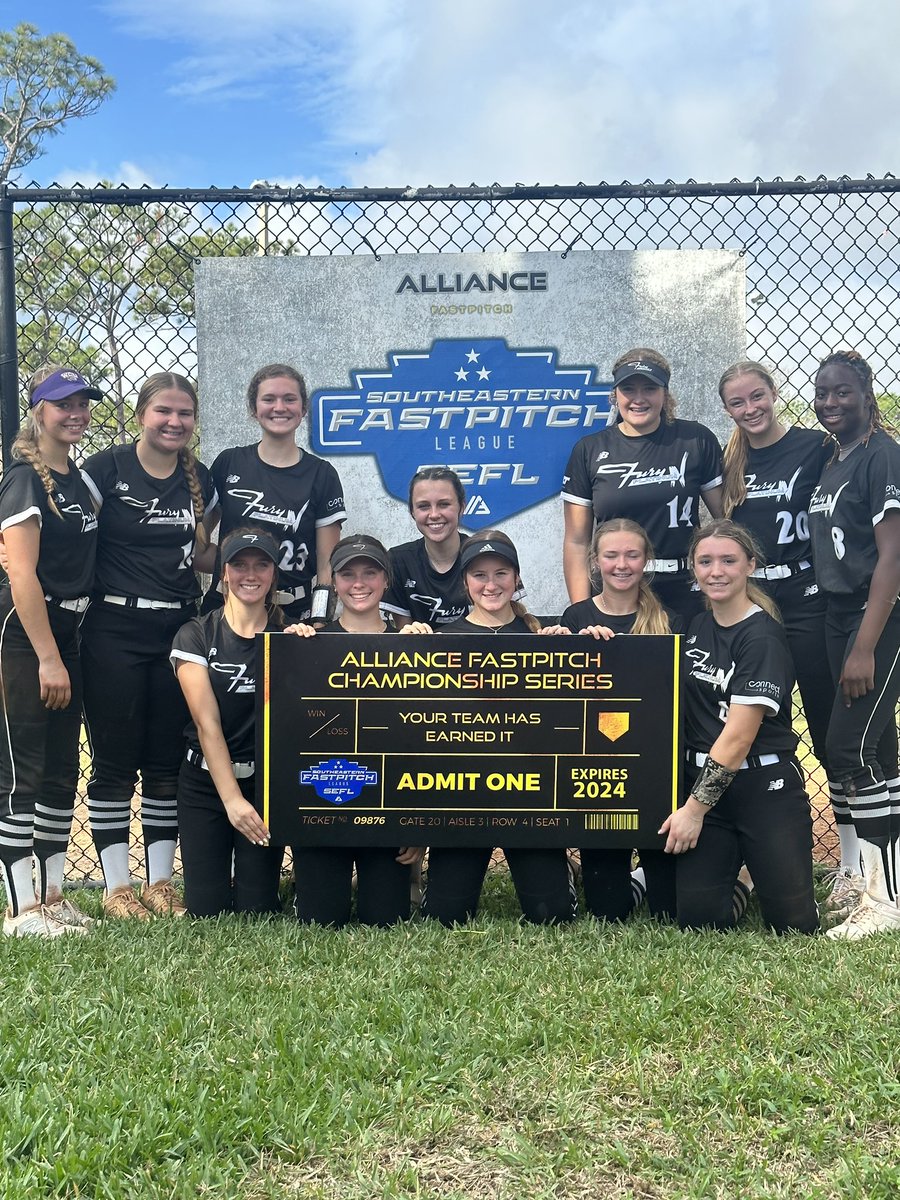 Emma Mayes tweet media