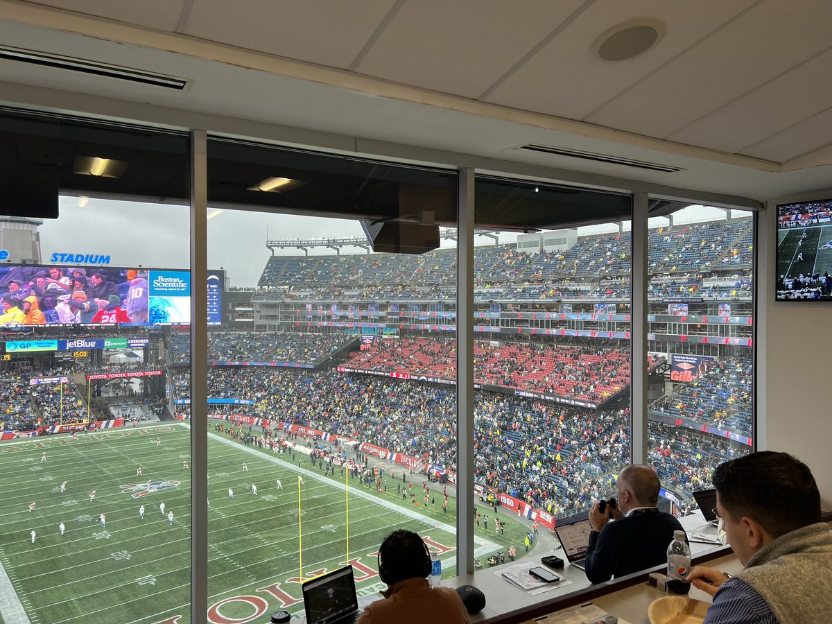 Cold and rainy at Gillette, with a 2-9 team, which is reflected by the attendance at kickoff.