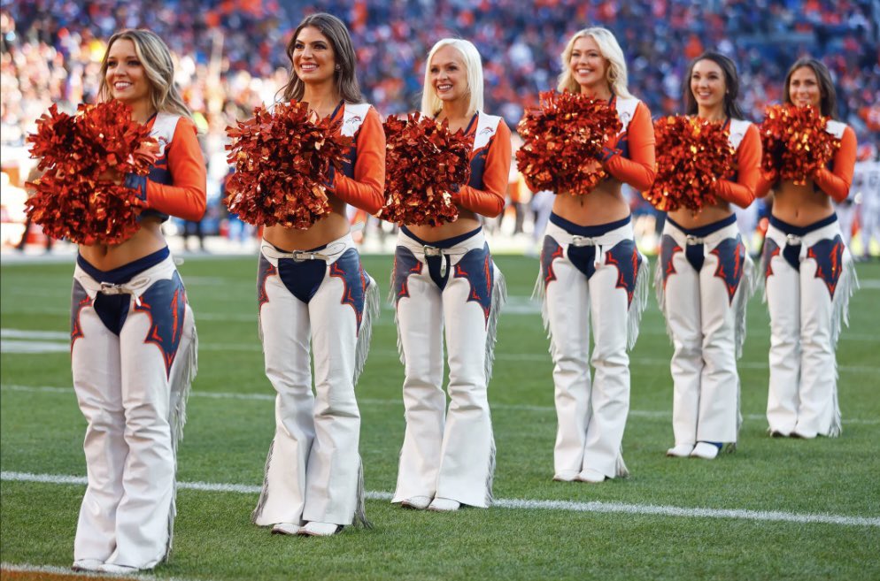 Looks like our Broncos are ready to wrangle up a win against the Texans?! 🏈🤠 What do you think the final score will be?

#DBC2023 | #BroncosCountry | #HOUvsDEN