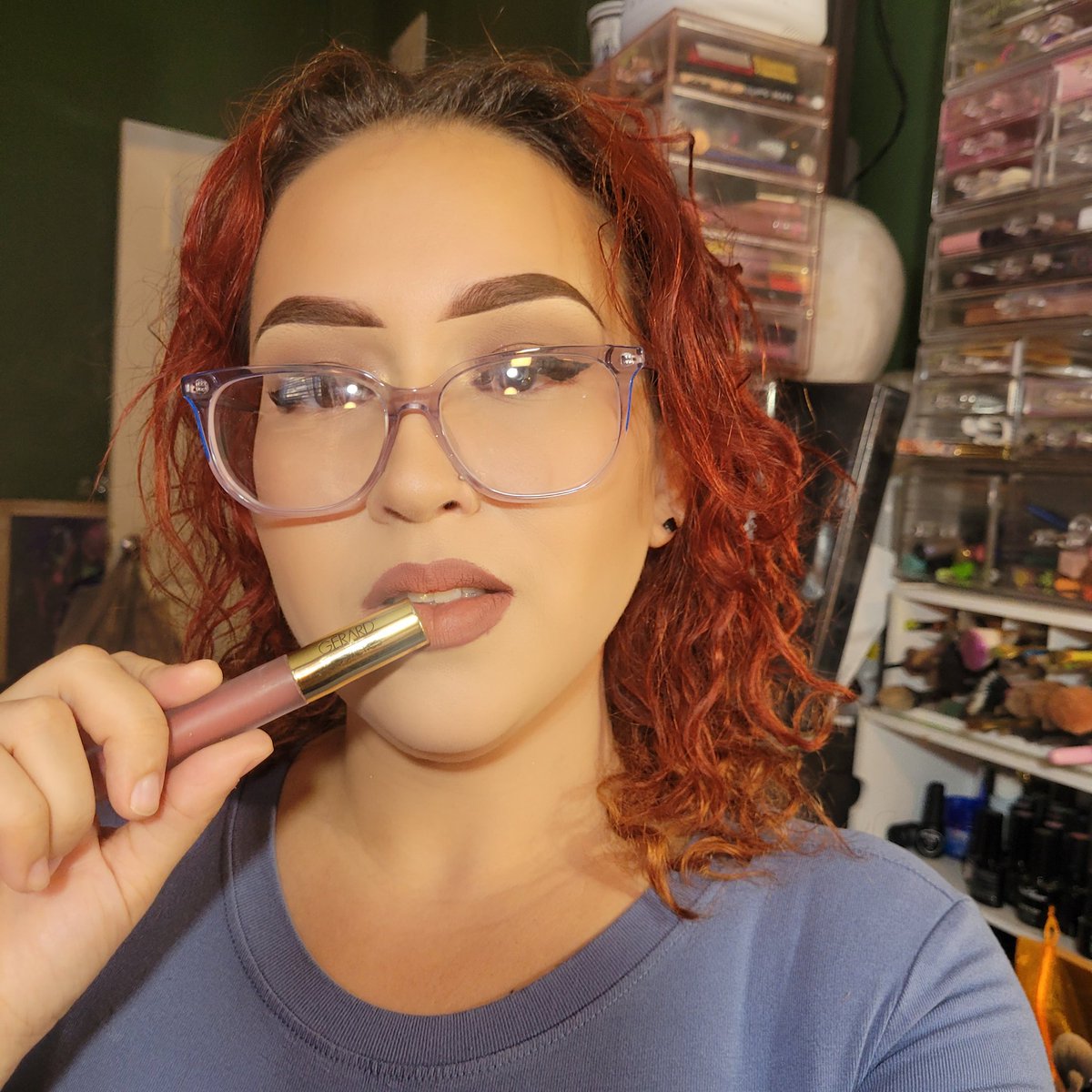 makeup_doll91's tweet photo. Everyone should know where my lips and eyebrow stay loyal to 
@HYIMJEN @GerardCosmetics 
Brow Bar To Go
And hydra matte 1995
Slay all day in watermelon. https://t.co/YEonfklGGR