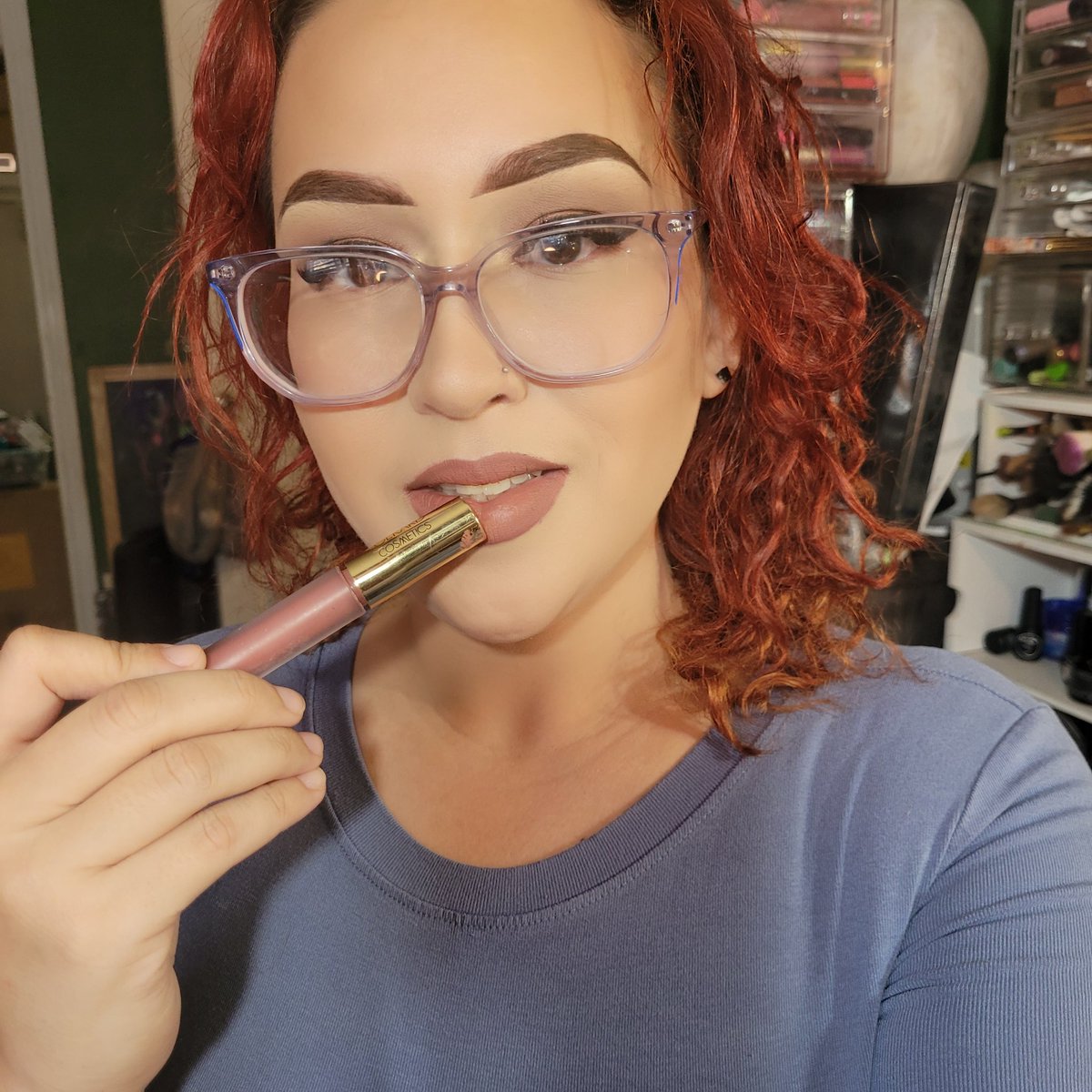makeup_doll91's tweet photo. Everyone should know where my lips and eyebrow stay loyal to 
@HYIMJEN @GerardCosmetics 
Brow Bar To Go
And hydra matte 1995
Slay all day in watermelon. https://t.co/YEonfklGGR