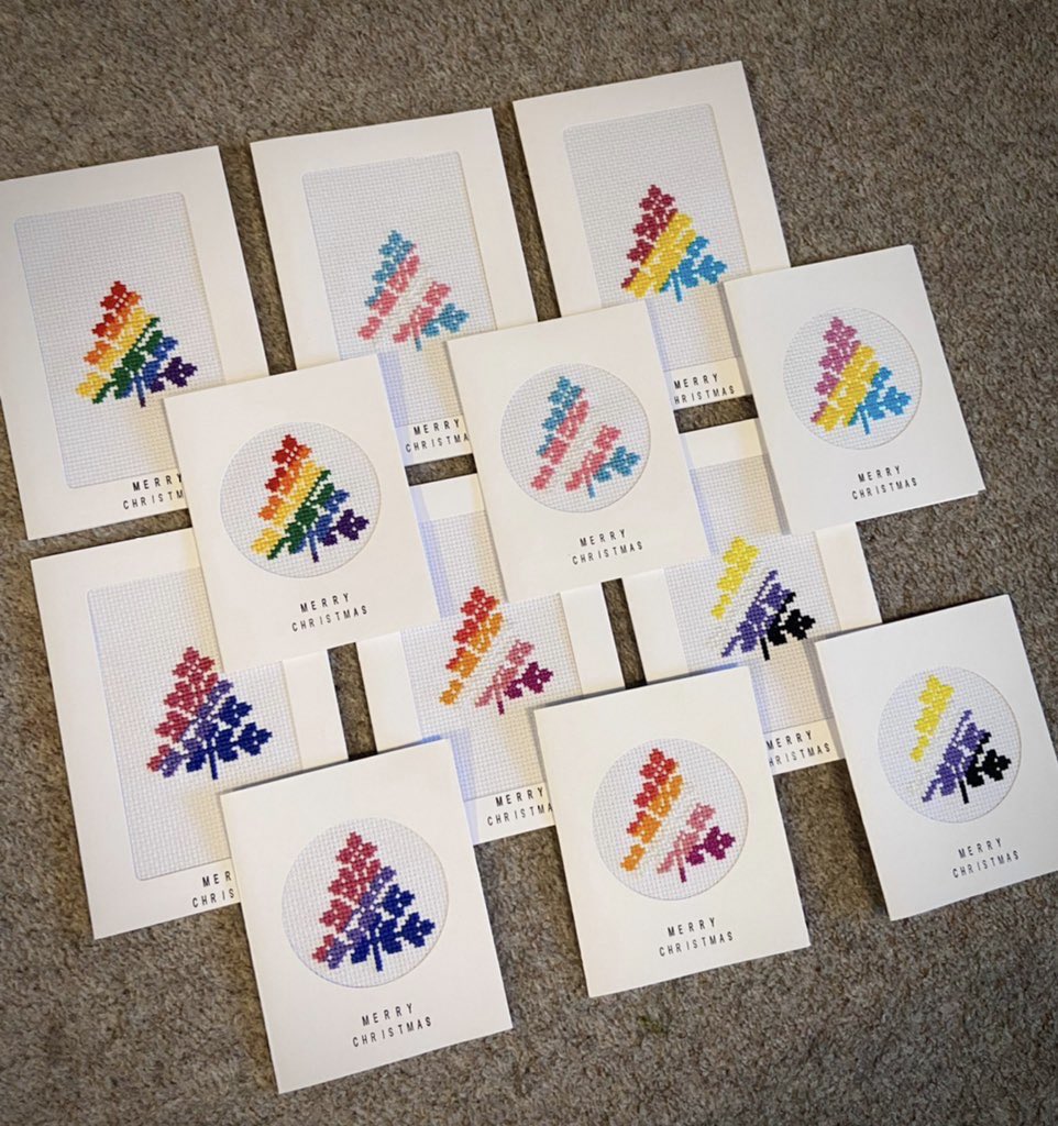 thestitchybaker's tweet photo. ✨Handmade Christmas cards for sale✨

All designs in stock and ready to post ASAP 🎄

Larger card is A6 size, smaller one with round aperture is A7. All cards are blank inside &amp; come with white envelope.

£6 each - price includes UK postage. DM for more info!

RTs appreciated ❤️ https://t.co/WcstarATvh