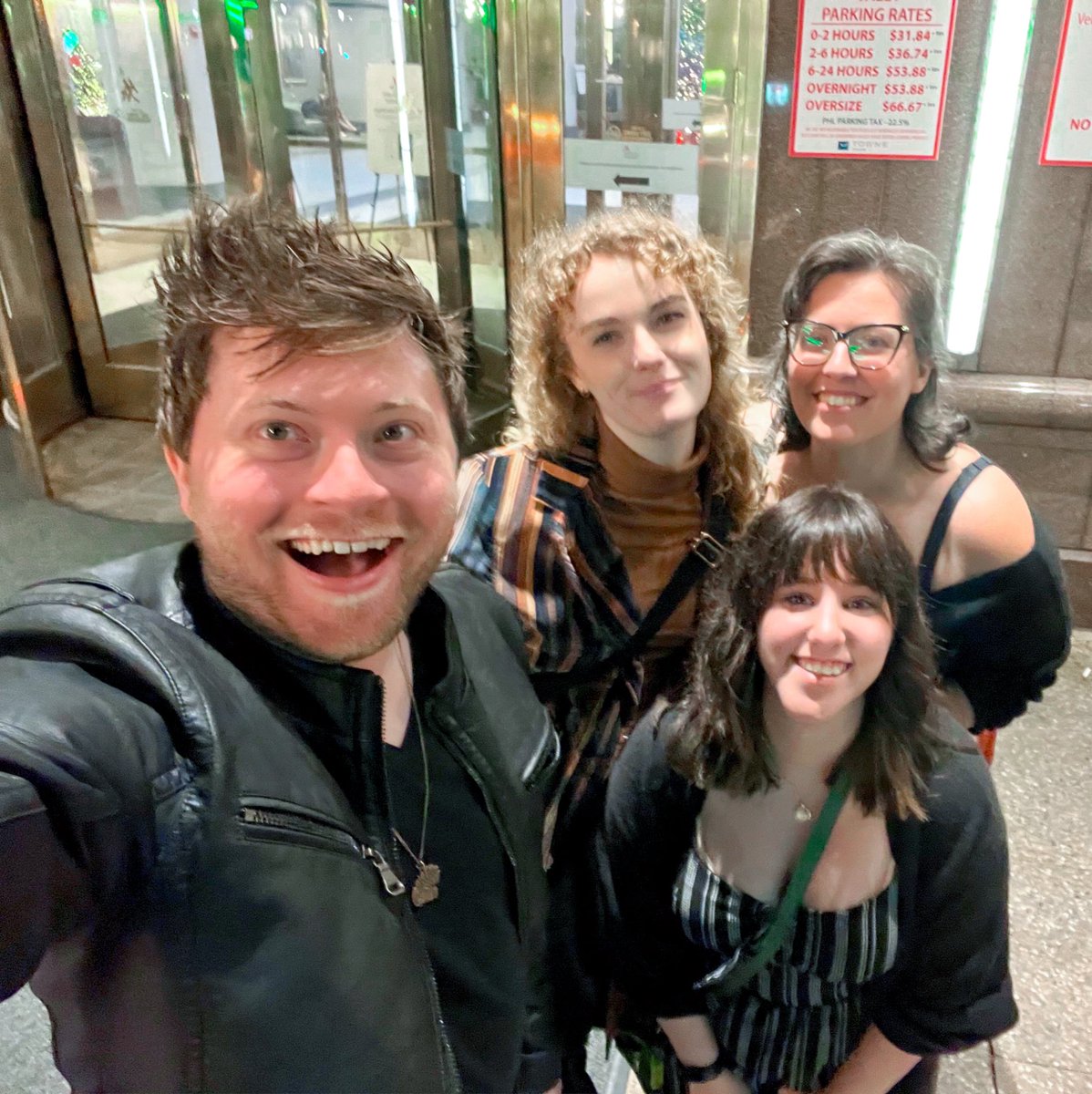 _tracecode_'s tweet photo. Time flies when sharing your favorite embarrassing stories. Thanks for an amazing (and hilarious) time! @SpenserStarke @TheRowanHall and @CatieOsaurus https://t.co/dmJ4zcSDrh