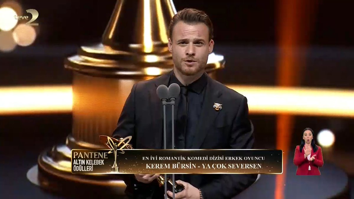 YULEIMARA's tweet photo. Mis Hafker ganaron lo logramos mis cielas somos el mejor Fandom de diziland gran trabajo en equipo lo logramos por ellos 😍🤗
#YaÇokSeversen
#KeremBürsin 
#HafsanurSancaktutan https://t.co/QqDw6PA1Qc